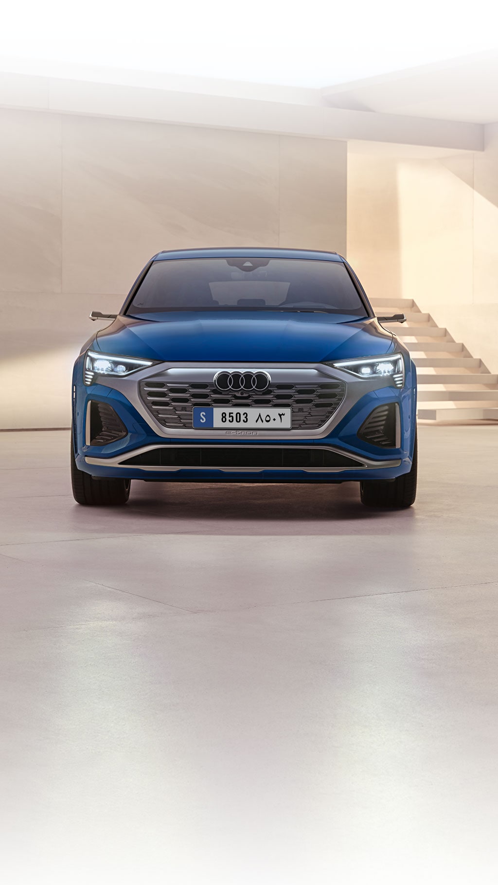 Audi Q8 e-tron in beige room